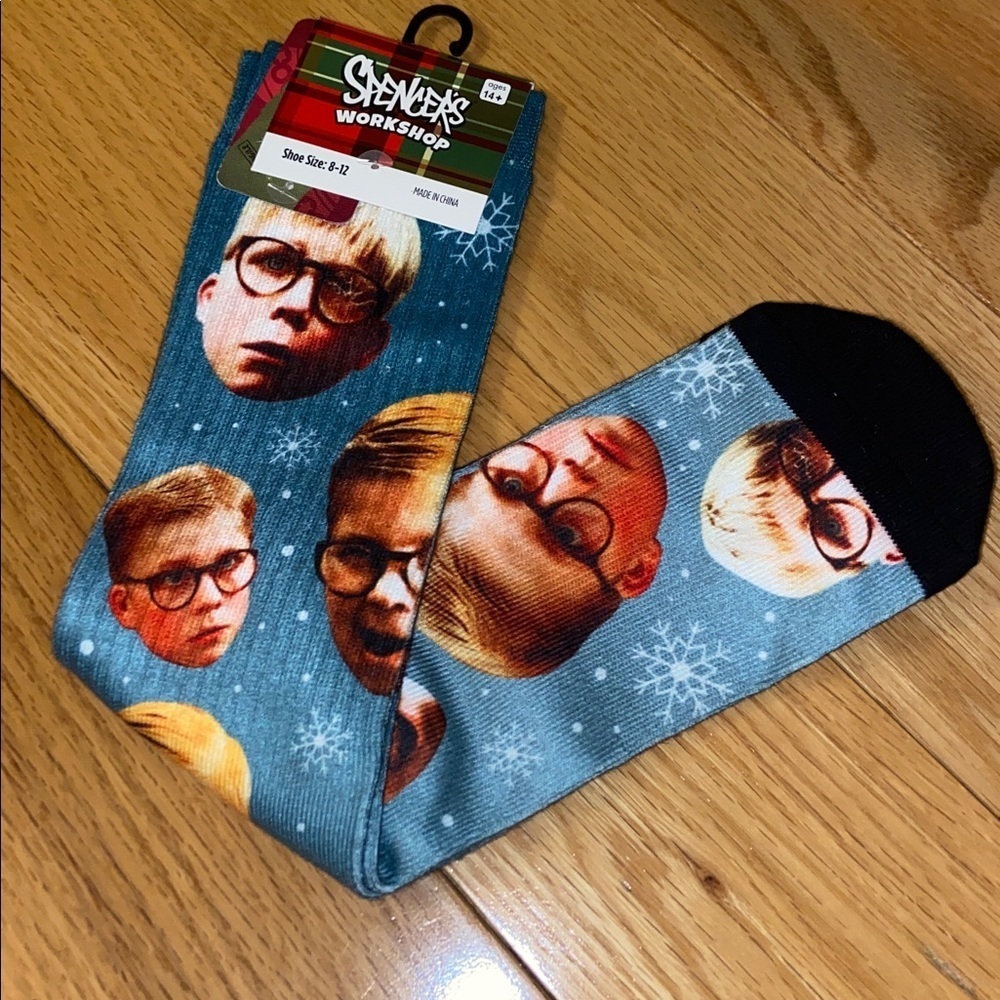 NWT Spencer’s Gifts “A Christmas Story” Ralphie socks, shoe size 8-12